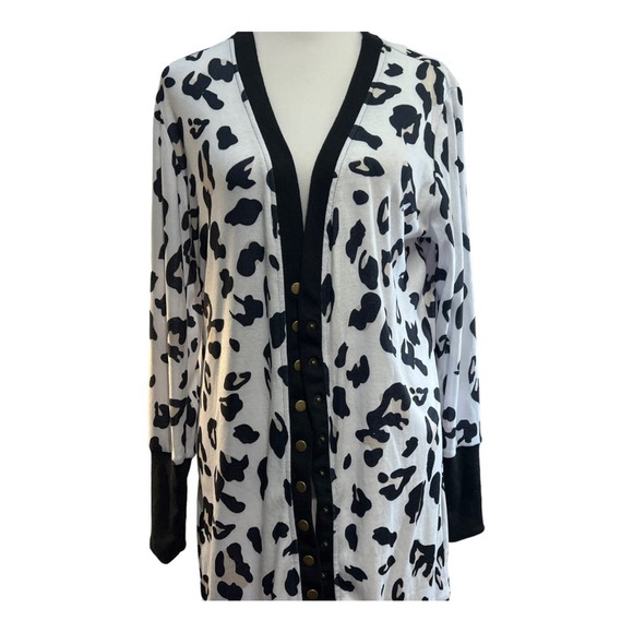 Black and White Cheetah Print Tunic Length Knit Cardigan or Duster L NWT - Picture 4 of 14